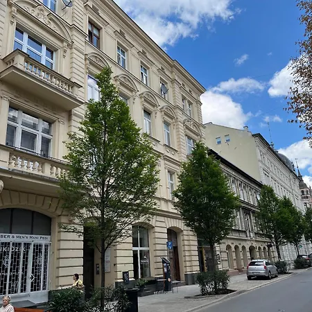 Przy Piotrkowskiej Apartment *