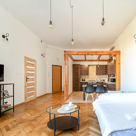 Przy Piotrkowskiej *